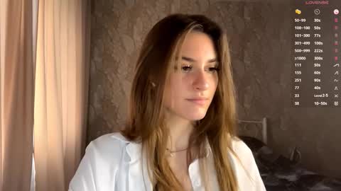 Mia online show from 10.12.25