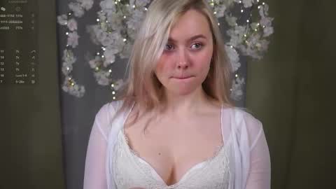 Snapshot of odelynbrower chatting on 10.26.25 Alice online show from 10.26.25