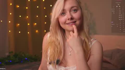 Snapshot of odelynbrower chatting on 11.30.25 Alice online show from 11.30.25