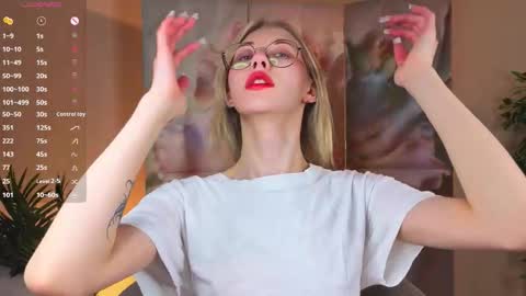 Lynna online show from 02.06.26