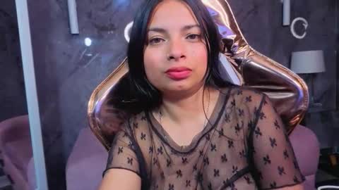 odette_b online show from 11.21.25
