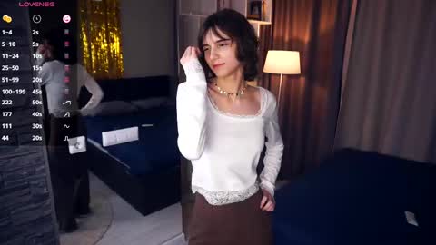 Snapshot of odettehatt chatting on 03.01.25 Thea online show from 03.01.25