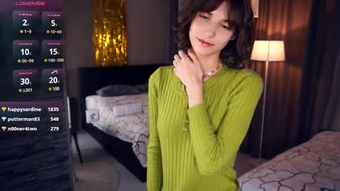 Snapshot of odettehatt chatting on 03.02.25 Thea online show from 03.02.25