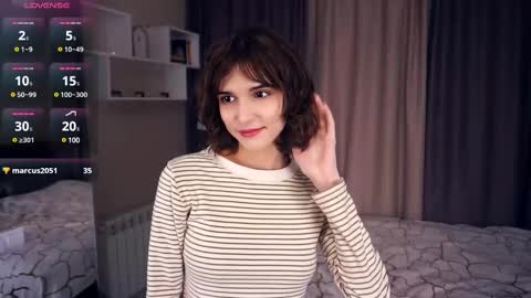 Snapshot of odettehatt chatting on 03.05.25 Thea online show from 03.05.25