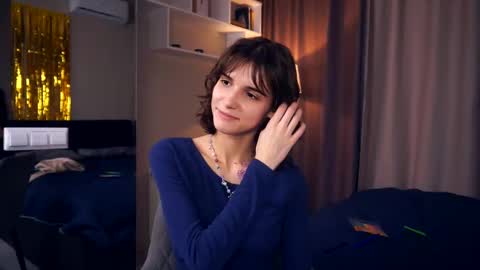 Snapshot of odettehatt chatting on 03.06.25 Thea online show from 03.06.25