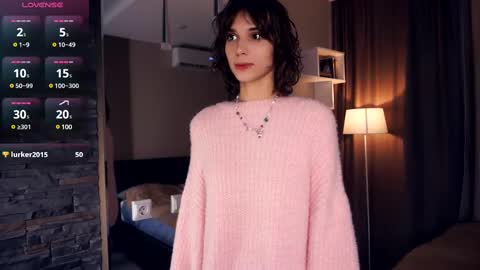 Snapshot of odettehatt chatting on 03.09.25 Thea online show from 03.09.25