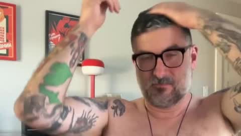 Office Dad online show from 10.05.25