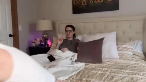 Tams online show from 11.24.25