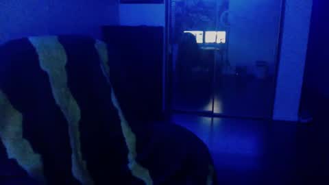 Snapshot of officialmoneyxxx chatting on 12.04.24 Money online show from 12.04.24