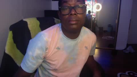 Snapshot of officialmoneyxxx chatting on 12.05.24 Money online show from 12.05.24