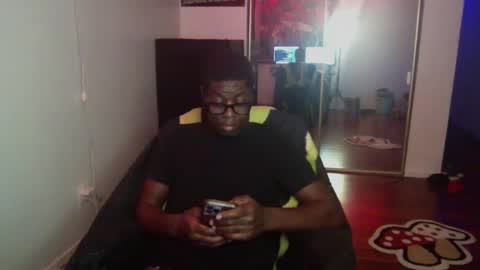 Snapshot of officialmoneyxxx chatting on 12.07.24 Money online show from 12.07.24