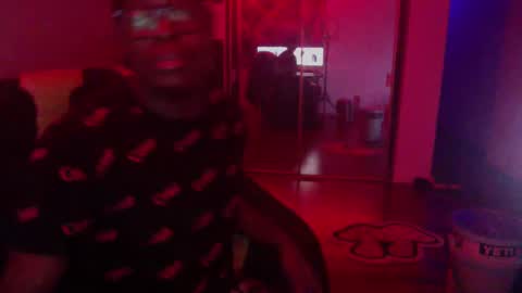 Snapshot of officialmoneyxxx chatting on 12.18.24 Money online show from 12.18.24