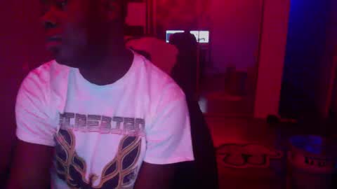 Snapshot of officialmoneyxxx chatting on 12.19.24 Money online show from 12.19.24