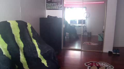 Snapshot of officialmoneyxxx chatting on 12.21.24 Money online show from 12.21.24