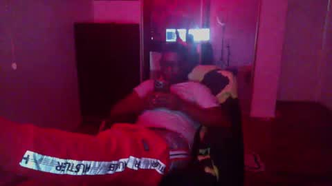 Snapshot of officialmoneyxxx chatting on 01.22.25 Money online show from 01.22.25