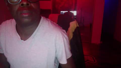 Snapshot of officialmoneyxxx chatting on 01.23.25 Money online show from 01.23.25