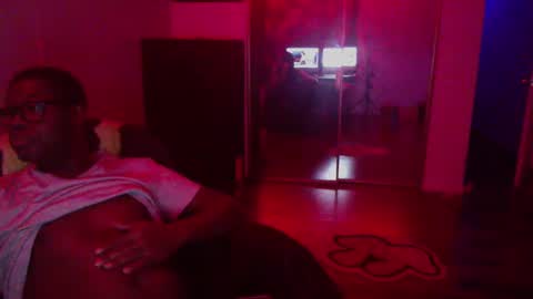 Snapshot of officialmoneyxxx chatting on 01.23.25 Money online show from 01.23.25