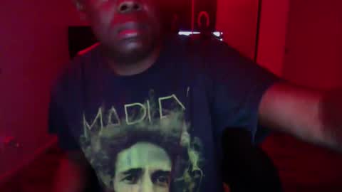 Snapshot of officialmoneyxxx chatting on 10.18.25 Money online show from 10.18.25