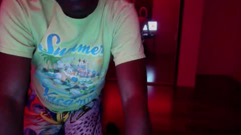 Snapshot of officialmoneyxxx chatting on 10.19.25 Money online show from 10.19.25