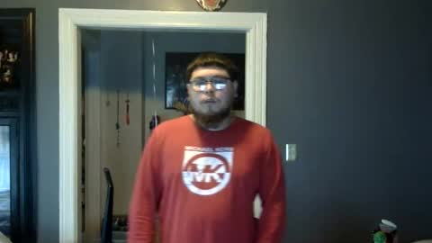 Snapshot of oflores77 chatting on 05.20.26 oscar flores online show from 05.20.26