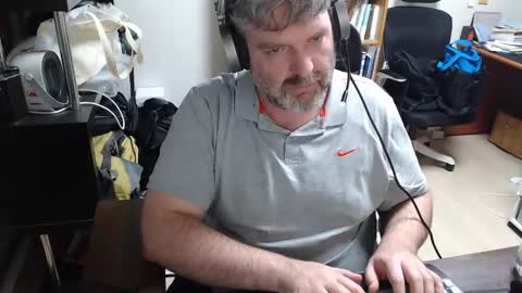 Woman message me men do not make demands and dont ask for pm only ladies. online show from 12.21.25