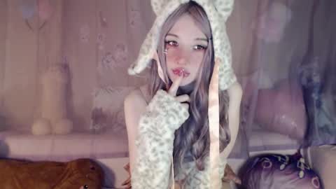 Milly online show from 11.14.25