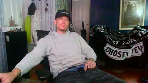 who dares  toss me some  tips lets have fun online show from 07.08.26