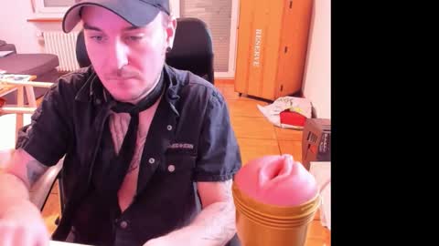 Snapshot of ohihoe92 chatting on 01.08.26 Chris online show from 01.08.26