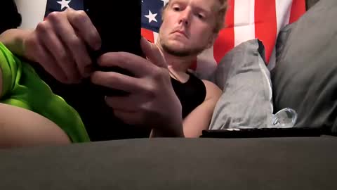 ohiofemalesmessageme2fuck online show from 10.23.25