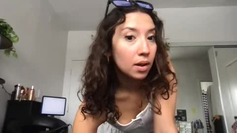 Snapshot of ohmillieevanillie chatting on 06.19.26 ohmillieevanillie online show from 06.19.26