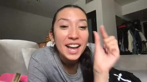 Snapshot of ohmillieevanillie chatting on 06.29.26 ohmillieevanillie online show from 06.29.26