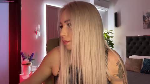 Emma online show from 09.17.25