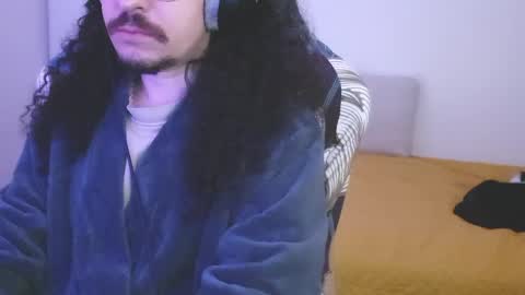 Snapshot of okako chatting on 03.31.26 okako online show from 03.31.26