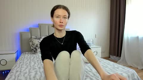 Snapshot of oksanafedorova chatting on 02.09.25 Welcome to my fans page online show from 02.09.25