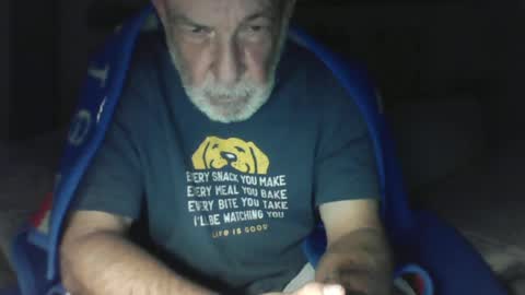 Snapshot of old_bald63 chatting on 06.12.26 old_bald63 online show from 06.12.26