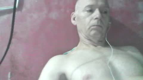 Snapshot of oldbuthorny62 chatting on 06.21.26 oldbuthorny62 online show from 06.21.26