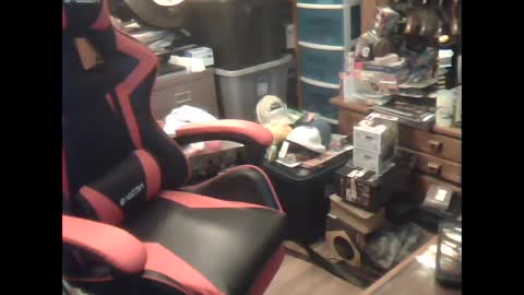 Snapshot of oldman196262 chatting on 09.15.25 oldman196262 online show from 09.15.25