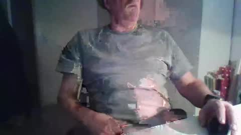 Snapshot of oldth chatting on 02.19.25 oldth online show from 02.19.25