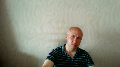 Snapshot of oleg365 chatting on 06.18.26 figaro online show from 06.18.26
