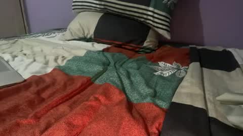 Snapshot of olekkets chatting on 09.17.25 Oleksandre online show from 09.17.25