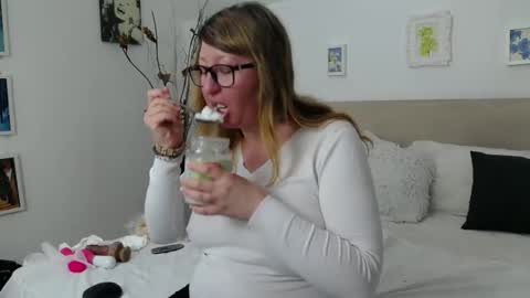 Olga Pavlova online show from 03.10.26