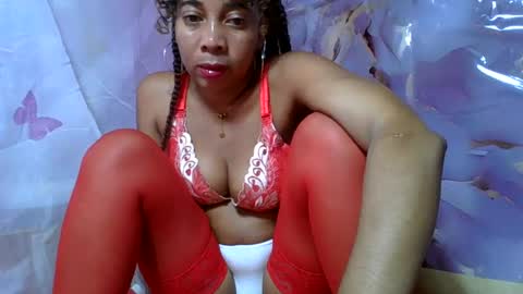 Snapshot of olinaa chatting on 06.11.26 olinaa online show from 06.11.26