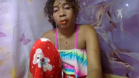 Snapshot of olinaa chatting on 06.28.26 olinaa online show from 06.28.26