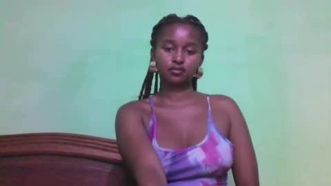 olinah610 online show from 11.19.25