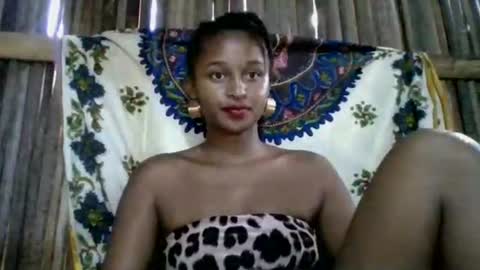 Snapshot of olinah610 chatting on 05.11.26 olinah610 online show from 05.11.26