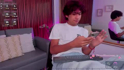 Snapshot of oliver20__ chatting on 07.27.26 oliver20__ online show from 07.27.26