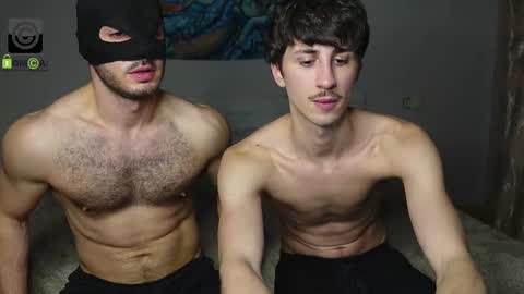 Snapshot of oliver_baker chatting on 02.21.25 Oliver Kaen online show from 02.21.25