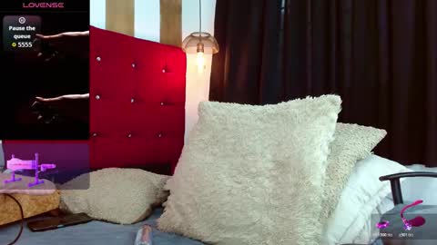 Oliver  Smith online show from 10.31.25