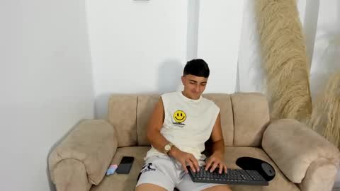 OLIVER online show from 02.04.26