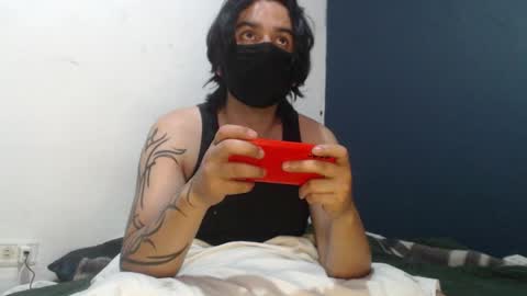 oliver_laid_2023 online show from 12.07.24